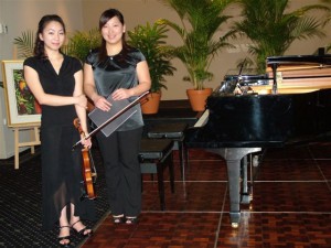 1st Place – Ji Won Kim (Violin) with Misa Yamamoto (accompanist)