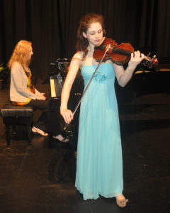 Lily Higson-Spence (Violin-Brisbane) 3rd place Open Final